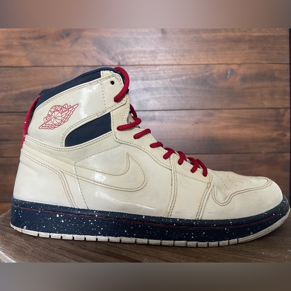 Nike Jordan 1 - Picture 2 of 5